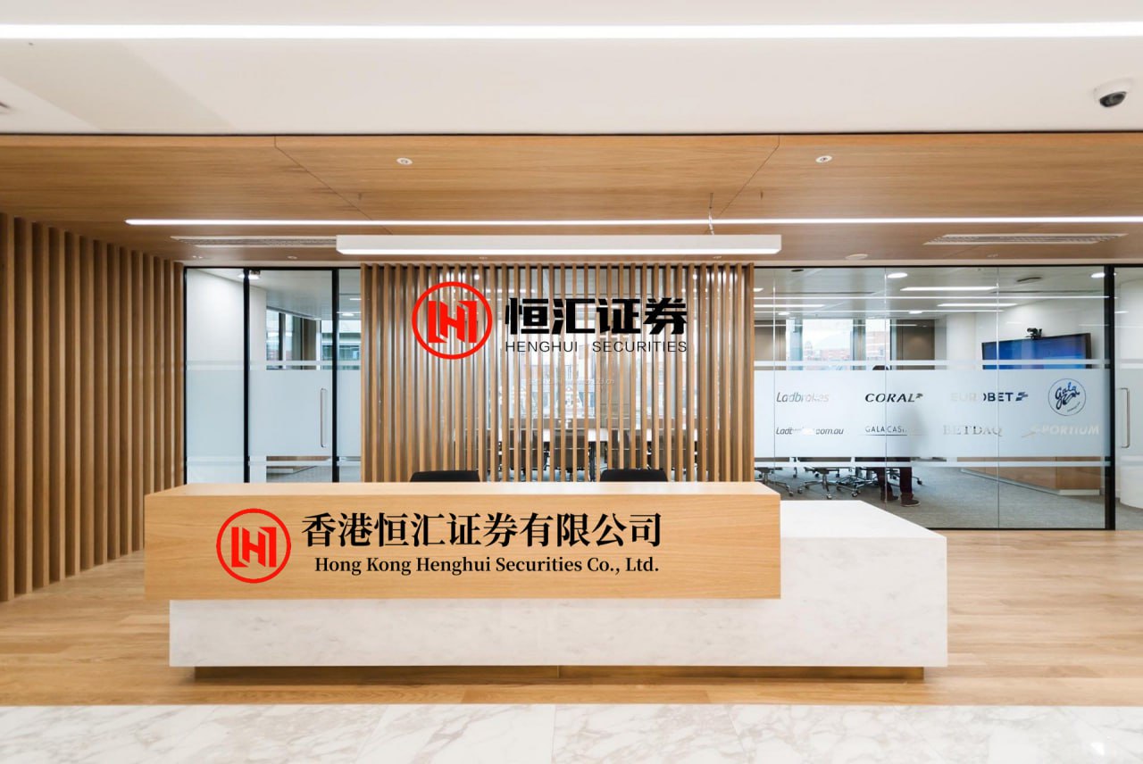 贝股通 暴雨夜紧急集合！军校生抗洪45天，居民：军队来了才敢睡